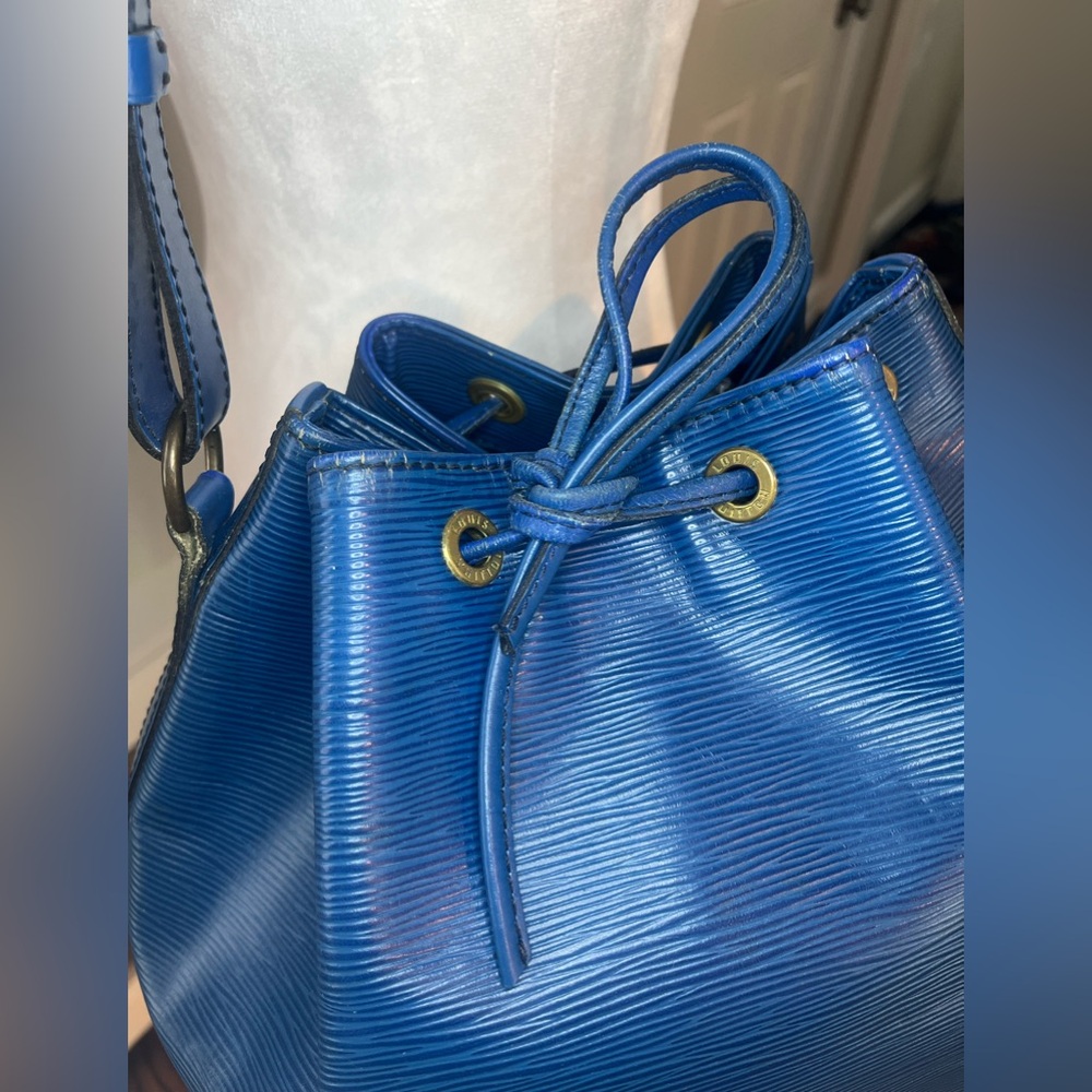 Louis Vuitton Auth Blue Epi Noe GM Leather Drawstring Shoulder Bag VTG ‘81, EUC - Picture 6 of 17